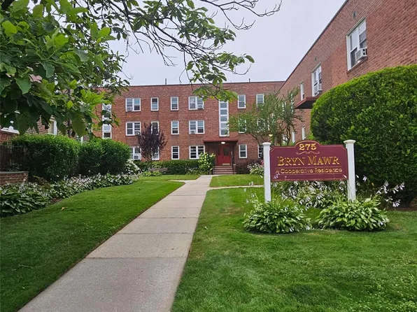 275 Maple Avenue #E4, Rockville Centre, NY 11570