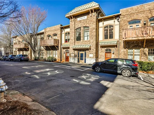 1846 Gordon Mnr NE, Atlanta, GA 30307