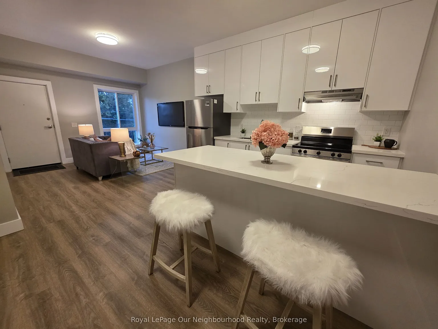 2 bed, $2,050 — Photo 4
