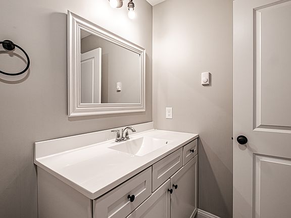 first floor 1/2 bath