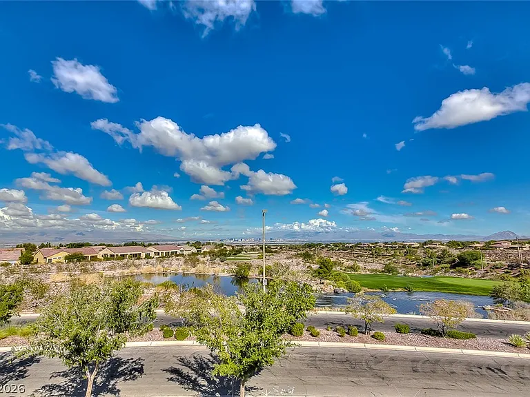 2343 Schaeffer Hills Dr — Photo 50