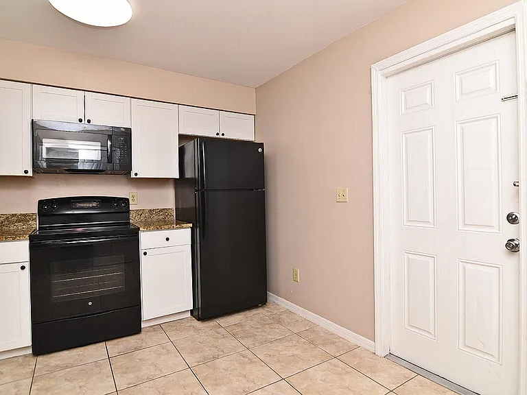 2720 Gray Fox Ln — Photo 15