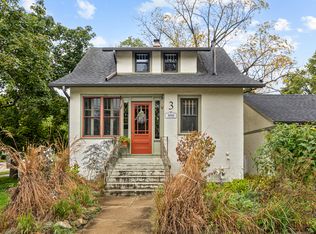 3 Center St, Algonquin, IL 60102