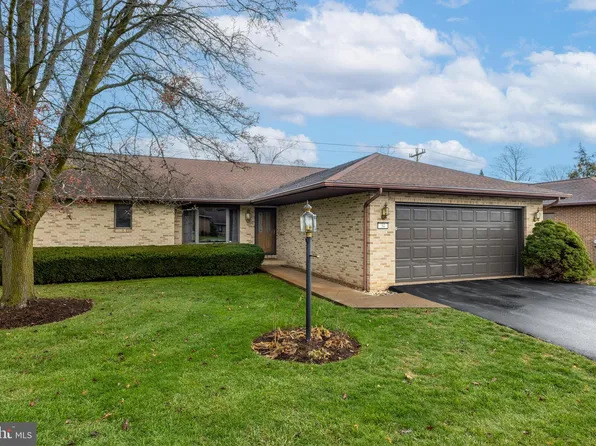 1244 Westerly Pkwy APT 34, State College, PA 16801