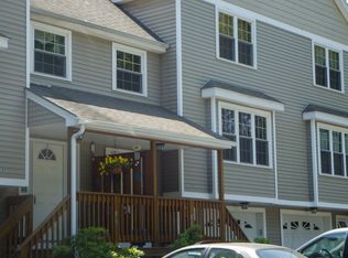 80 Arthur Dr, Northbridge, MA 01534