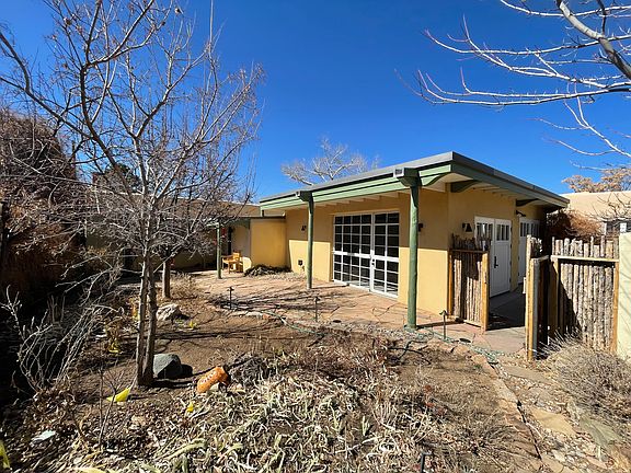 Front yard_03082021