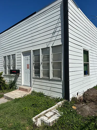 519 S Carancahua St Photo 1