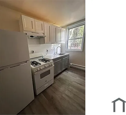 2 bed, $2,400 — Photo 3