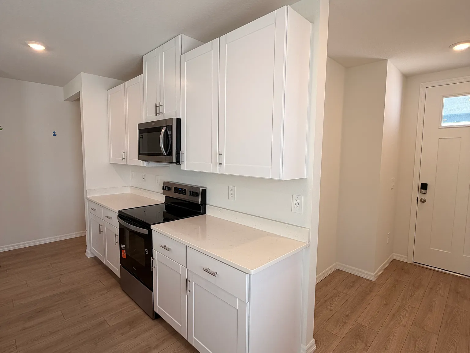 4 bed, 1607 sqft, $2,350 — Photo 3