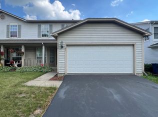 1626 Estate Cir, Naperville, IL 60565