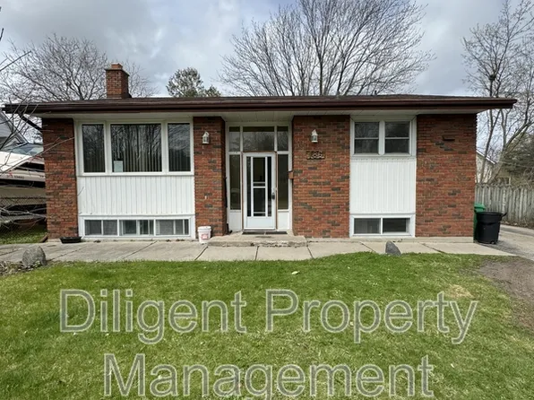 186 Collison Ave, Peterborough, ON K9J 1A4