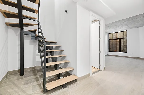 Rented by REAL New York | media 40