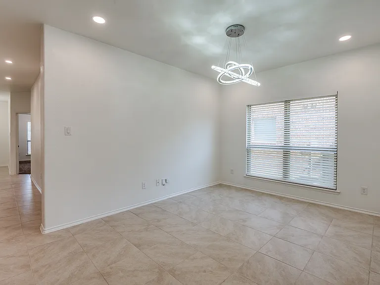 112 Mount Olive Ave — Photo 3