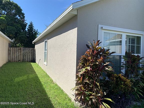 2nd image of 1474 Crane Creek Blvd