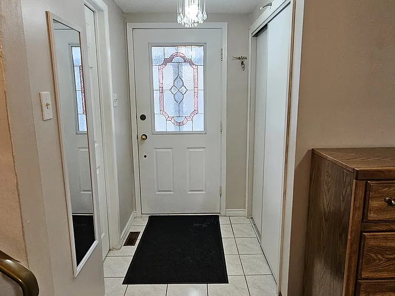 Kipling Cres — Photo 11