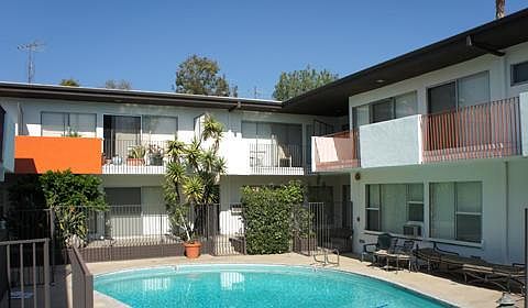 2nd image of 1301 Havenhurst Dr APT 116