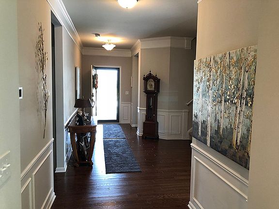 4th image of 24256 Walloon Way