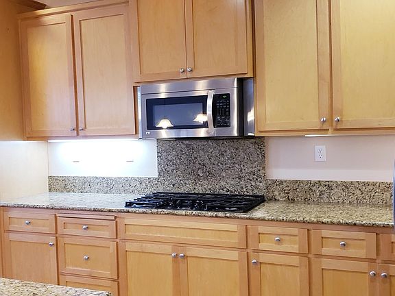 4th image of 16150 Sheltered Cove Cir