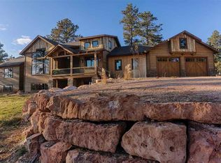 8165 Stirrup Ct, Rapid City, SD 57702