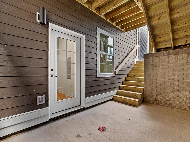 1206 SW Franklin Ct — Photo 11