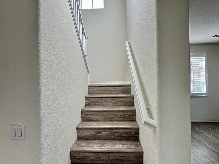 1331 Bayside Cir — Photo 45