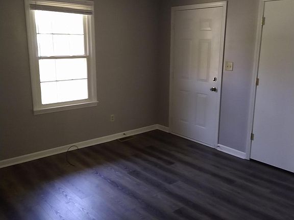 5th image of 24 Oakwood Dr #24