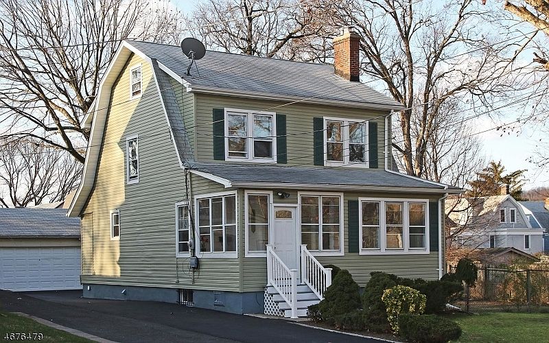 1st image of 54 Kirk St