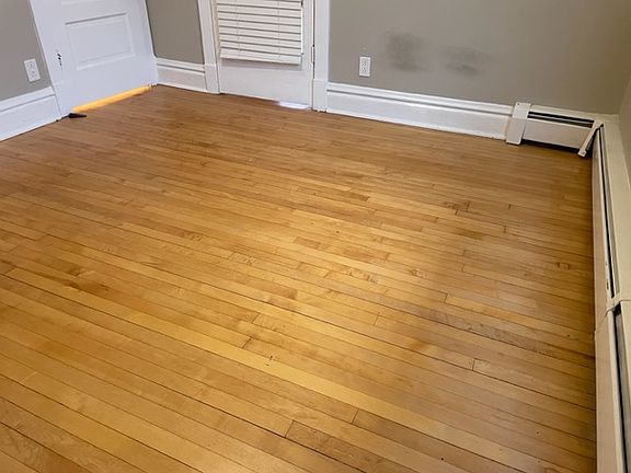 3rd image of 6209 N Newark Ave Floor 1
