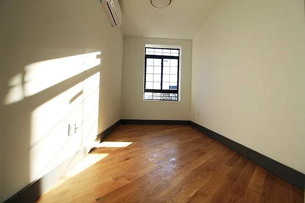 Rented by null | media 4