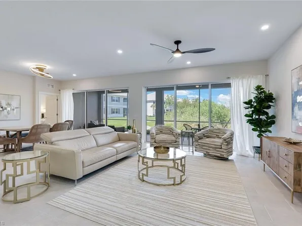 273 Indies DR E #102, NAPLES, FL 34114
