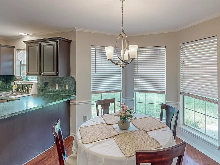 103 Clearview Dr — Photo 5