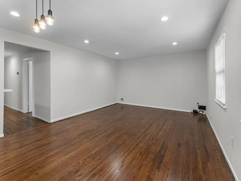 2763 Morris Ave #B — Photo 7