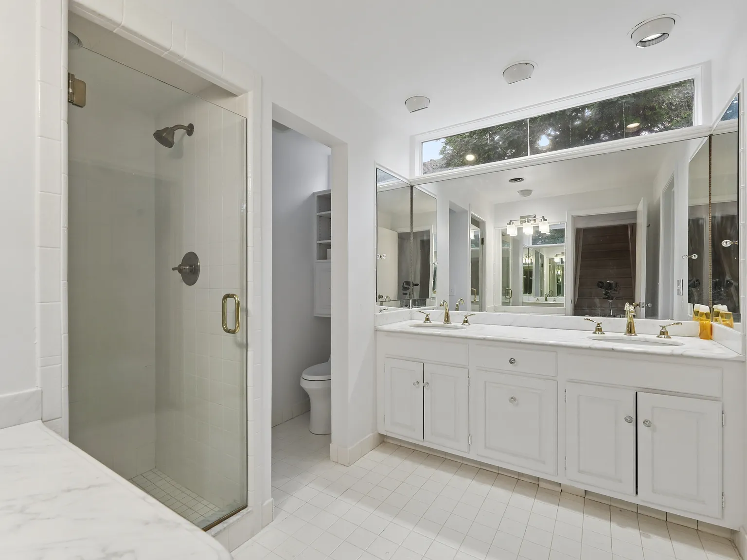 5 bed, $9,500 — Photo 4