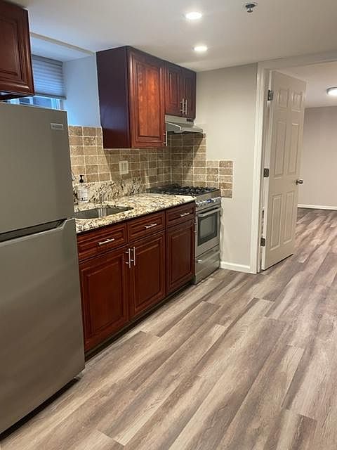 1st image of 377 Sheffield St #2