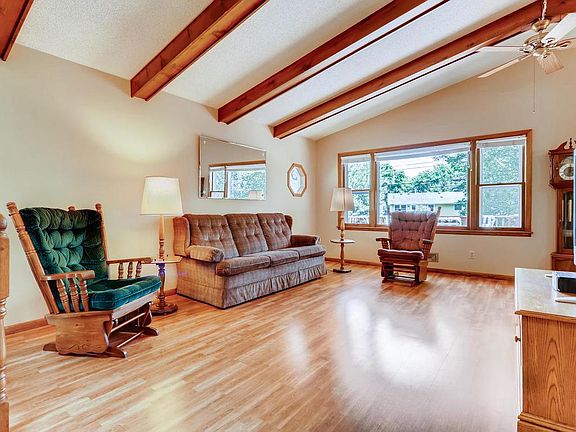 4th image of 12112 Hampshire Cir N
