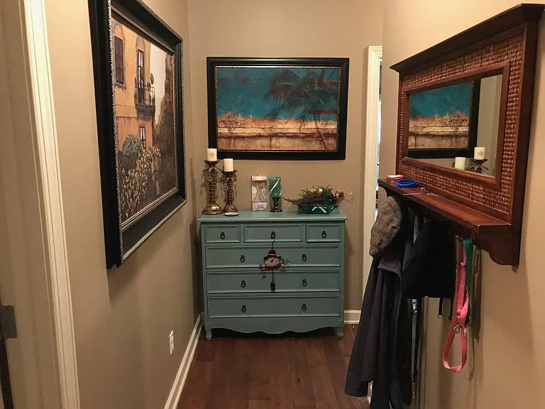 207 Gladstone Way — Photo 28