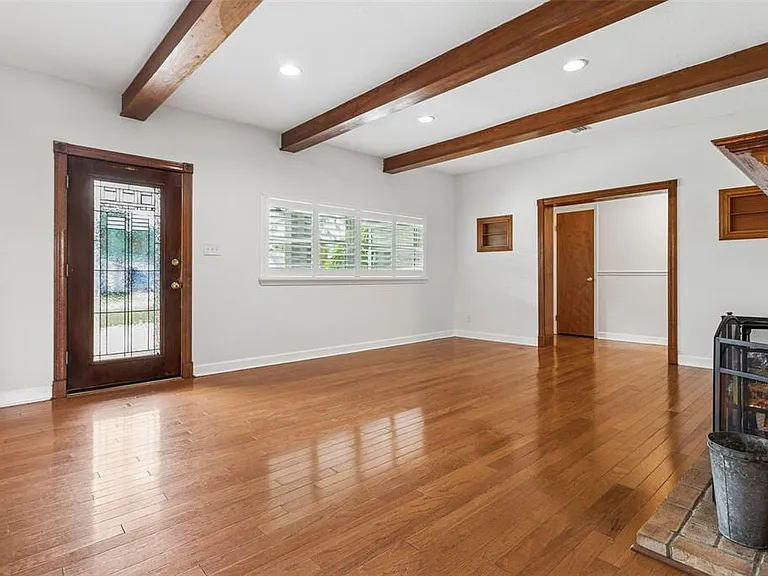 2603 N Ridgewood Ave — Photo 4