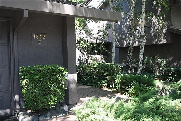 1st image of 1813 Edgebrook Dr Unit E