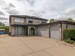 1020 Bette Ln, Glenview, IL 60025