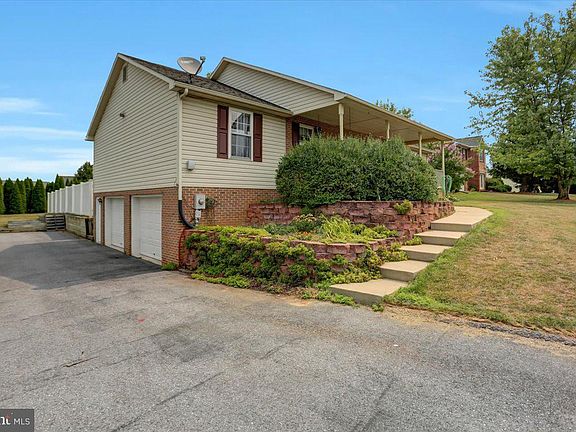 4th image of 1830 Londontowne Cir