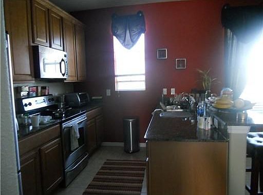 3rd image of 2413 Lexington Oak Dr