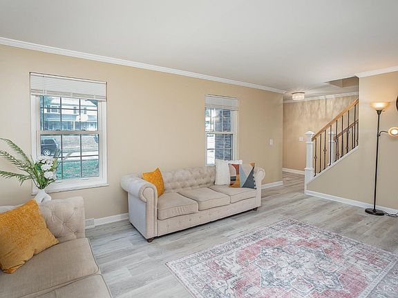 2nd image of 1444 Evencrest Dr