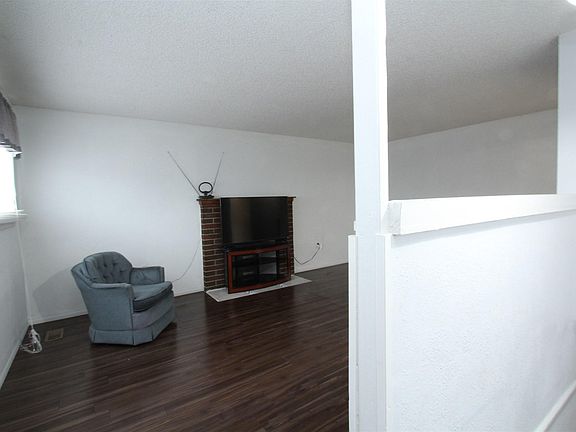 5th image of 1406 E Olympic Ave