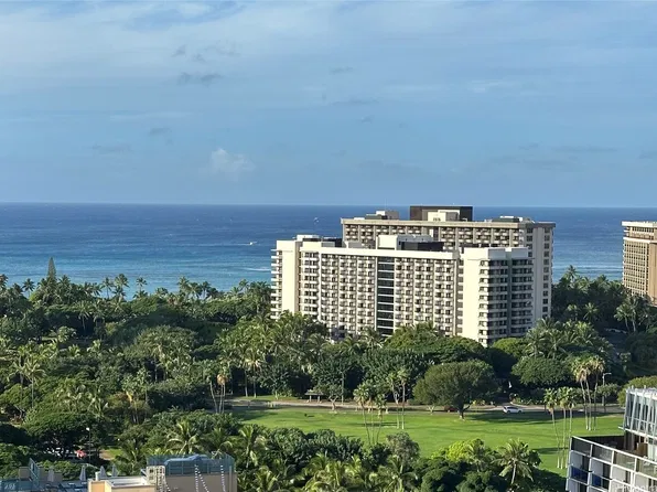 421 Olohana St APT 2004, Honolulu, HI 96815