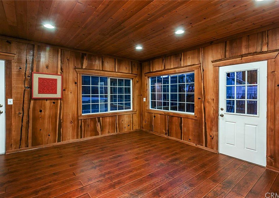 1st image of 18604 Ellis Dr