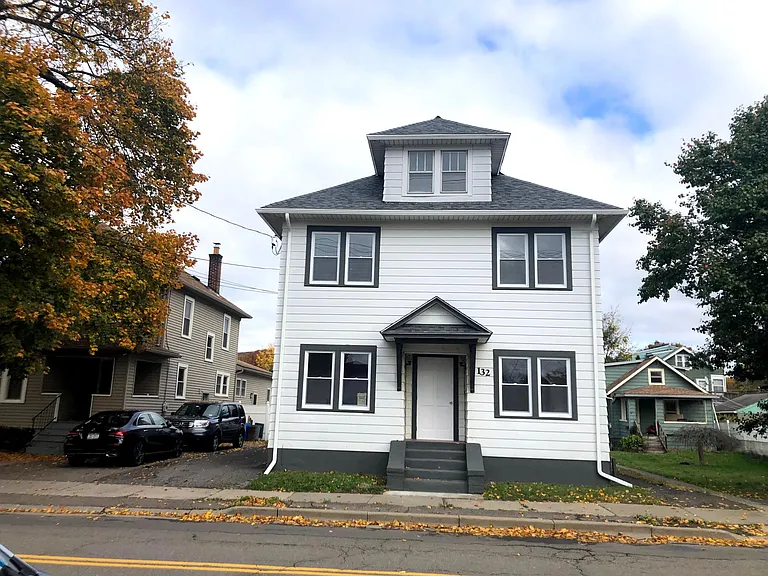 132 N Broad St — Photo 17