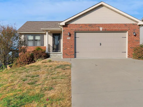 545 Crestfall Dr, Washington, MO 63090