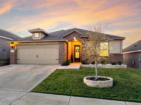 7621 Duck Bay Rd, Fort Worth, TX 76120