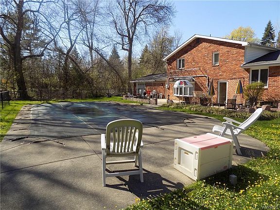 5th image of 5849 Ainslee Ln