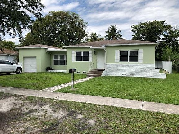3rd image of 475 NW 124th St